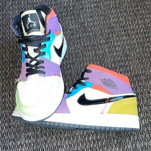 AIR JORDAN SNEAKERS